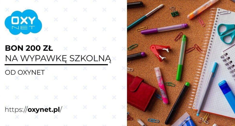 Przybory szkolne na biurku, długopisy, gumki, nożyczki, notes - wszystko potrzebne do wyprawki szkolnej, promowane przez Oxynet Jarosław.